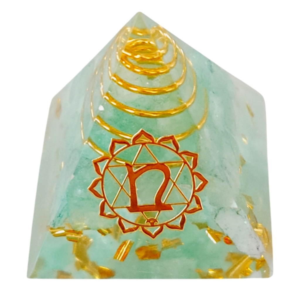 Heart Chakra Pyramid Green Aventurine Orgone 1"×1"×1" NWOT
